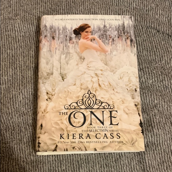 The One by Kiera Cass Hardcover Book - Picture 1 of 3